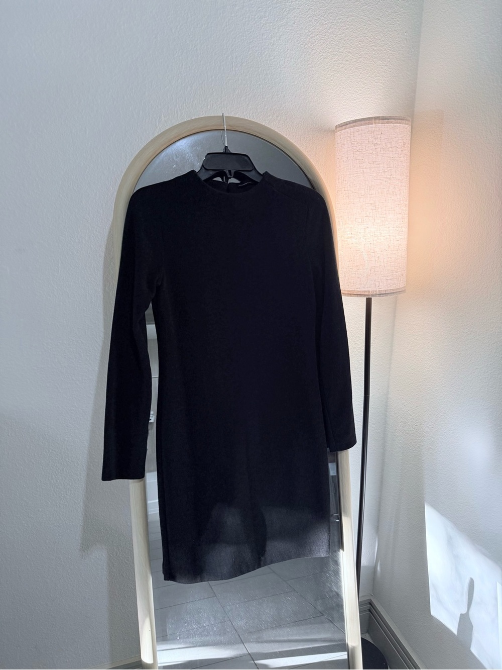ZARA Classic Black Long Sleeve Shift Dress medium